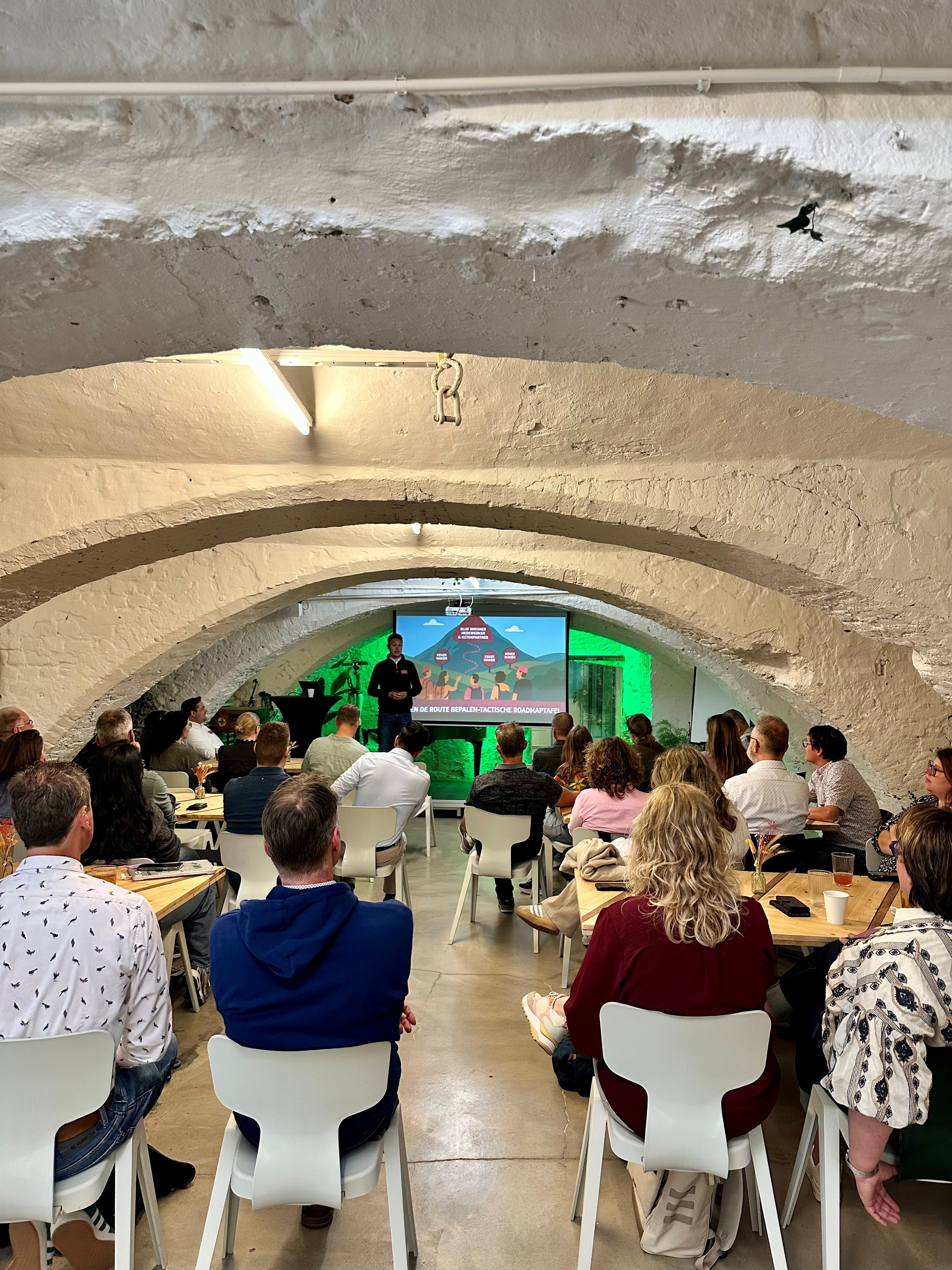 Tactische tafel: samen richting geven aan de roadmap van Publiekszaken